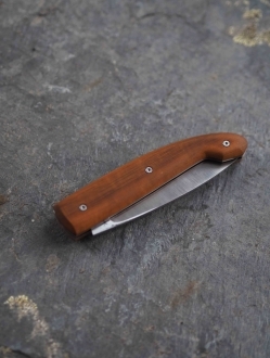 COUTEAU CAPUCIN ARIEGEOIS / manche en buis torrefié